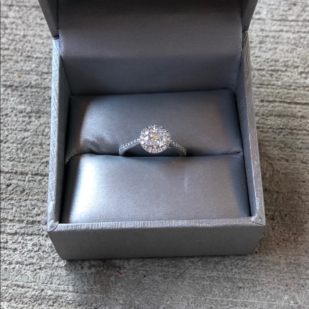 3/4 CT T.W Engagement Ring
